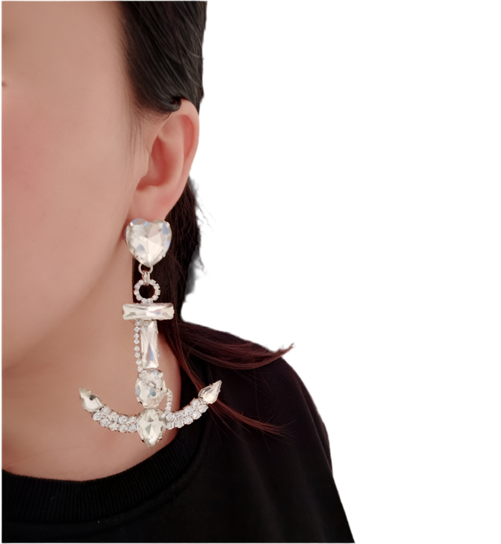 Anchor earring